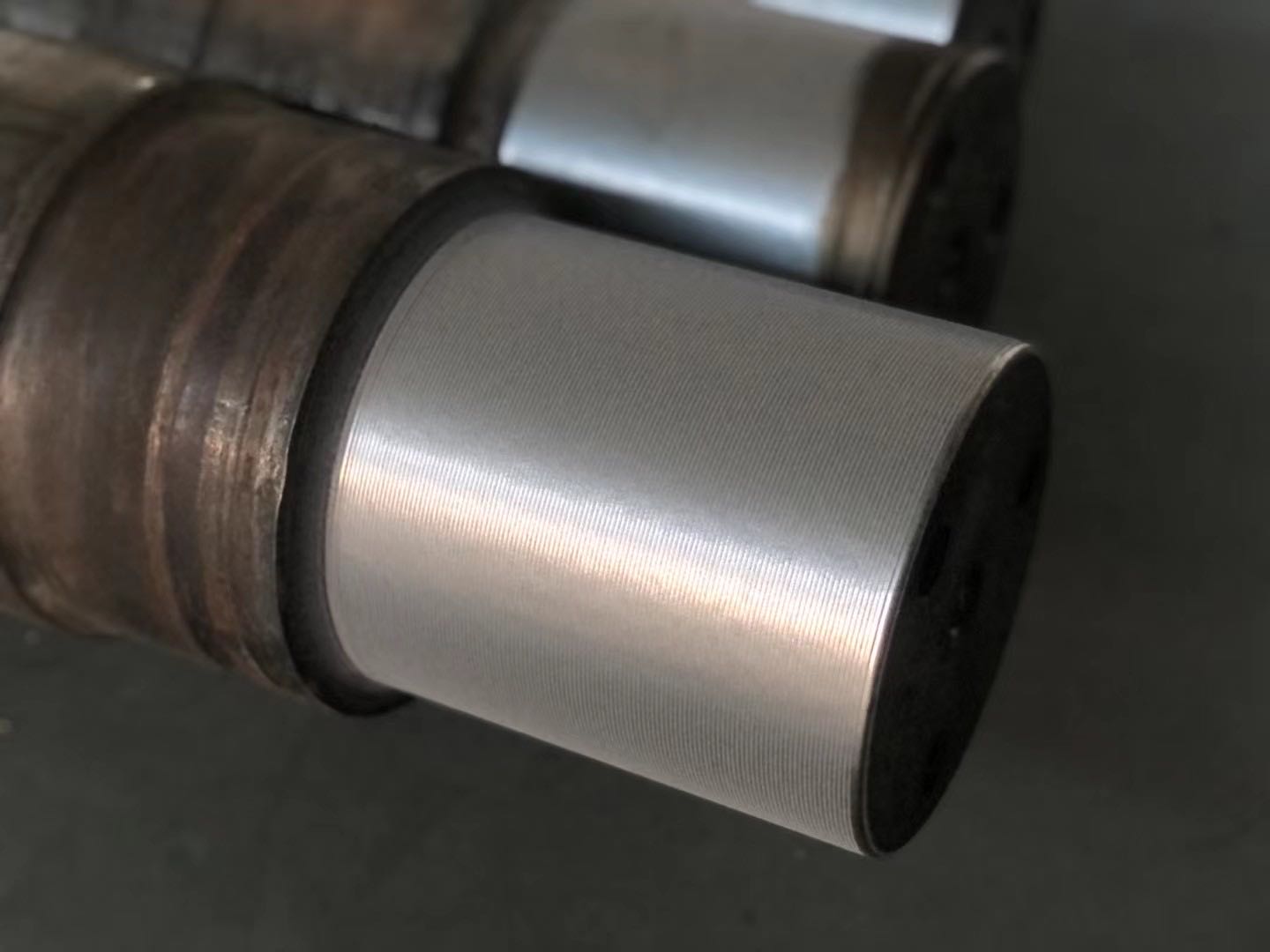 Cylinder piston
